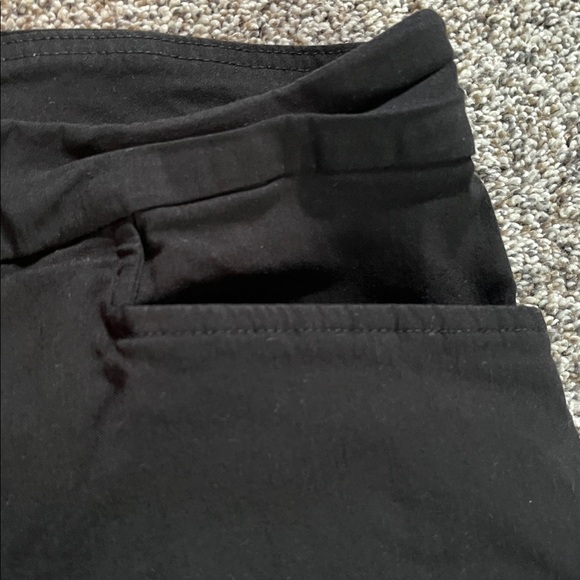 3/$10 💕 Time and Tru Capri Pull On Pants - Picture 3 of 9